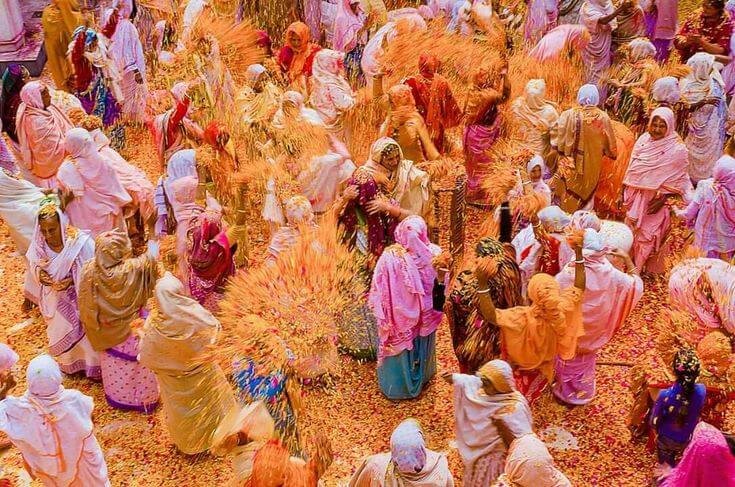 Vishram Ghat Holi Celebrations in Vrindavan image